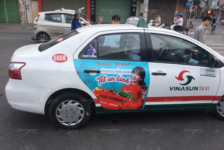 quảng cáo trên taxi