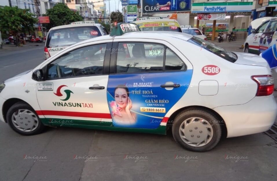 quảng cáo trên taxi