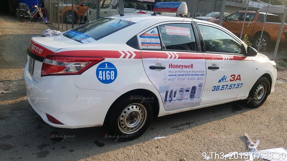 quảng cáo taxi group