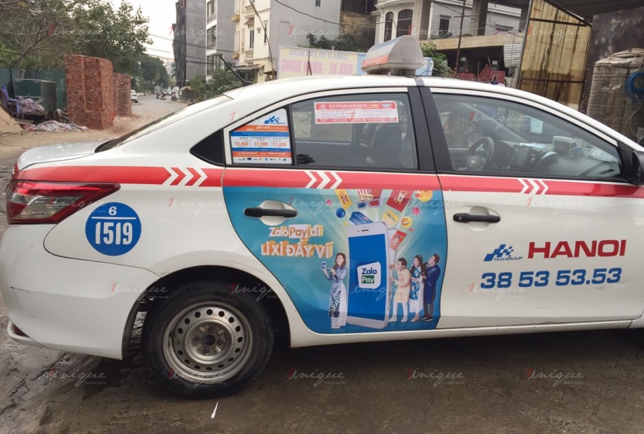 quảng cáo trên taxi