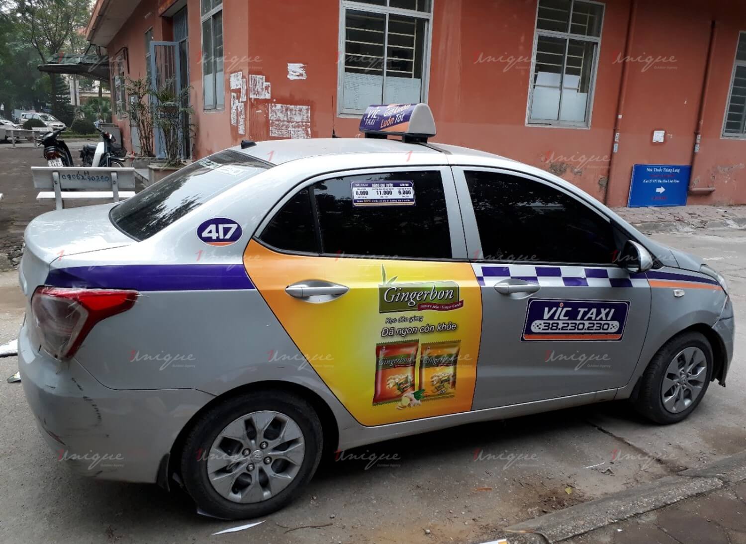 quảng cáo trên taxi vic