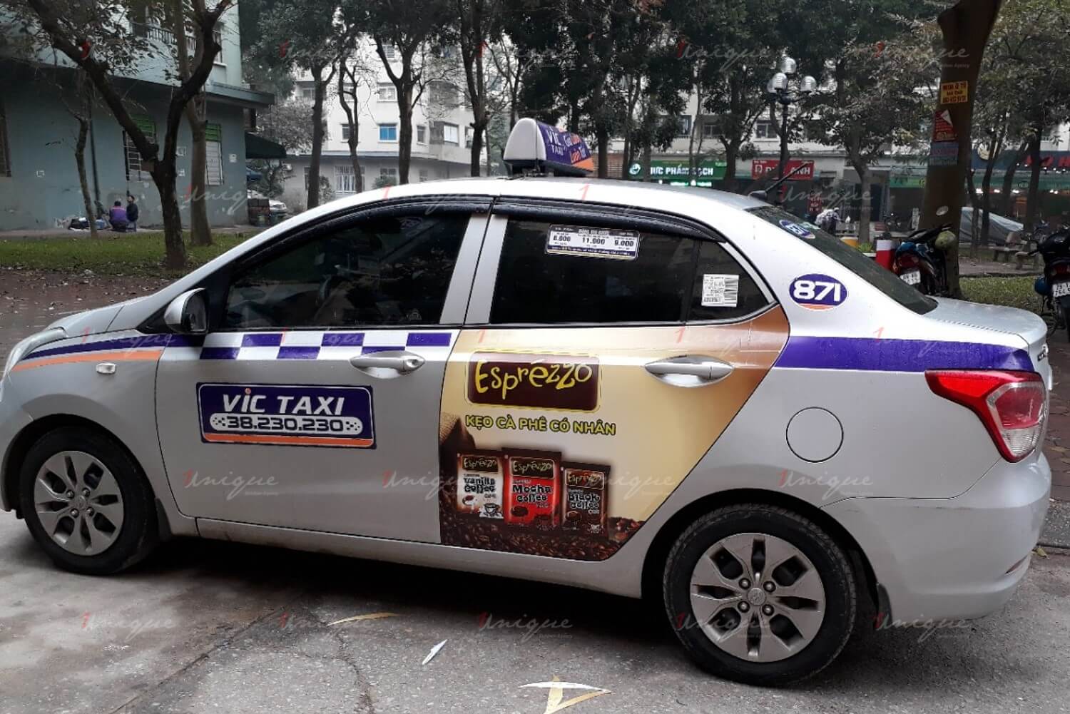 quảng cáo trên taxi vic